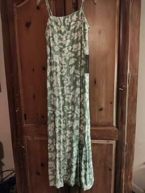 BE COOL Sage Green Floral Slip Dress From Stitch Fix